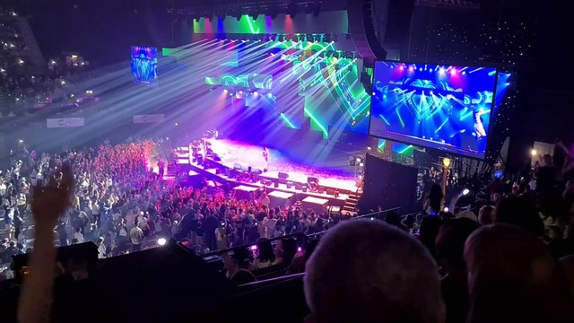 HWASA ~ Bless U #hallyu2022 #hwasa #kpop #BlessU #pnation #화사 #london #kpophwasa #ovo #당신을축복합니다