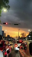 look guys, the sunset very beautifull. i love it!