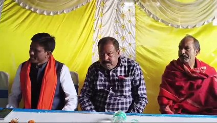 बाघमारा विधायक ने जरूरतमंद लोगों के बीच किया कम्बल वितरण, हेमन्त सरकार पर बोला हमला,कहा वृद्धा,विधवा सहित सभी पेंशनधारियों को 8 माह से नही किया गया है भुगतान, मईया सम्मान पेंशन देकर लूट रही केवल वाहवा