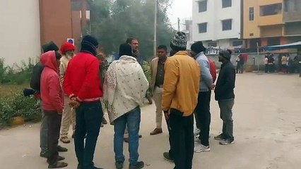 बेतिया: सात माह की गर्भवती का फंदे से लटका मिला शव, परिजनों का आरोप- दहेज के लिए लगातार किया जा रहा था, नहीं मिलने पर गला दबाकर कर दी गई हत्या।