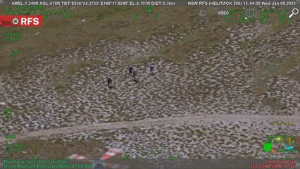 El momento en el que localizan con vida a un joven perdido 13 dias en la montaña