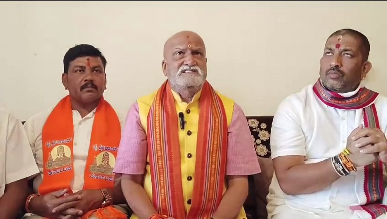 ಬಾಂಗ್ಲಾದೇಶಿಗರ ವ್ಯಾಮೋಹ ಮುಂದಿನ ಕನಸಿನ ಭಾರತಕ್ಕೆ ಅಪಾಯಕಾರಿ ಪ್ರಮೋದ್ ಮುತಾಲಿಕ್