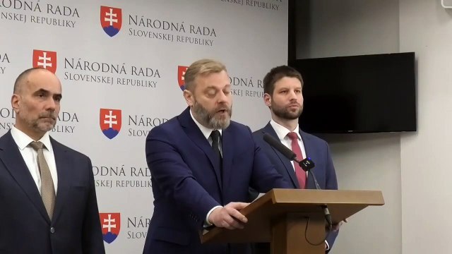 Opozícia iniciuje zvolanie mimoriadnej schôdze NR SR k zahraničnému ukotveniu SR