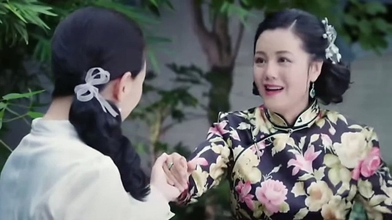 リングでの競技、功夫の少女が日本の侍を蹴り飛ばす！ - 擂台上的比赛，功夫女孩将日本武士踢飞！ - Competition in the Ring, the Kung Fu Girl Kicks Away the Japanese Samurai!