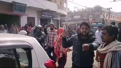 नालंदा में मामूली बात को लेकर हुए विवाद से रणक्षेत्र में तब्दील हुआ इलाका. दोनों पक्षों को समझाने गए वार्ड पार्षद प्रतिनिधि भी पिटे!