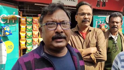 ট্রাফিক চেকিং এর কারনে ক্ষতির মুখে পড়া ব্যবসায়ীদের বিক্ষোভ