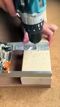Easy Jig for Circular Saw Sliding Guide - -project 2025 -#Woodworking #DIY #Jig #WoodworkingTips #CircularSaw