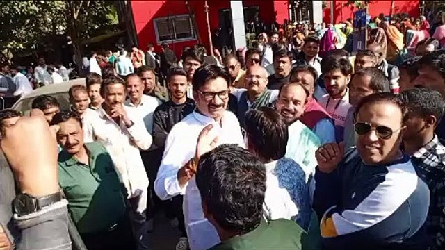 भाजपा पार्षद के घर में घुसकर बेटे को नग्न करने वालो पर मुख्यमंत्री ने सख्त करवाई की दिए निर्देश , तो वही एम आई सी मेंबर ने पुलिस कमिश्नर कार्यालय का किया घेराव ।