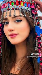 Jannat Mirza hillarious dance steps