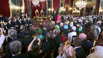 El Rey reivindica el diálogo ante el difícil consenso internacional