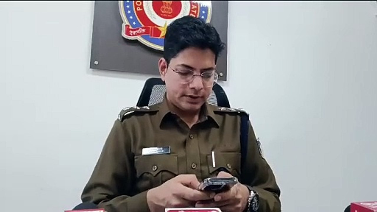 फिल्म पुष्पा देखकर आरोपी करने लगे शराब की गुजरात तस्करी , पुलिस ने करवाई कर पांच आरोपियों को पकड़ा।