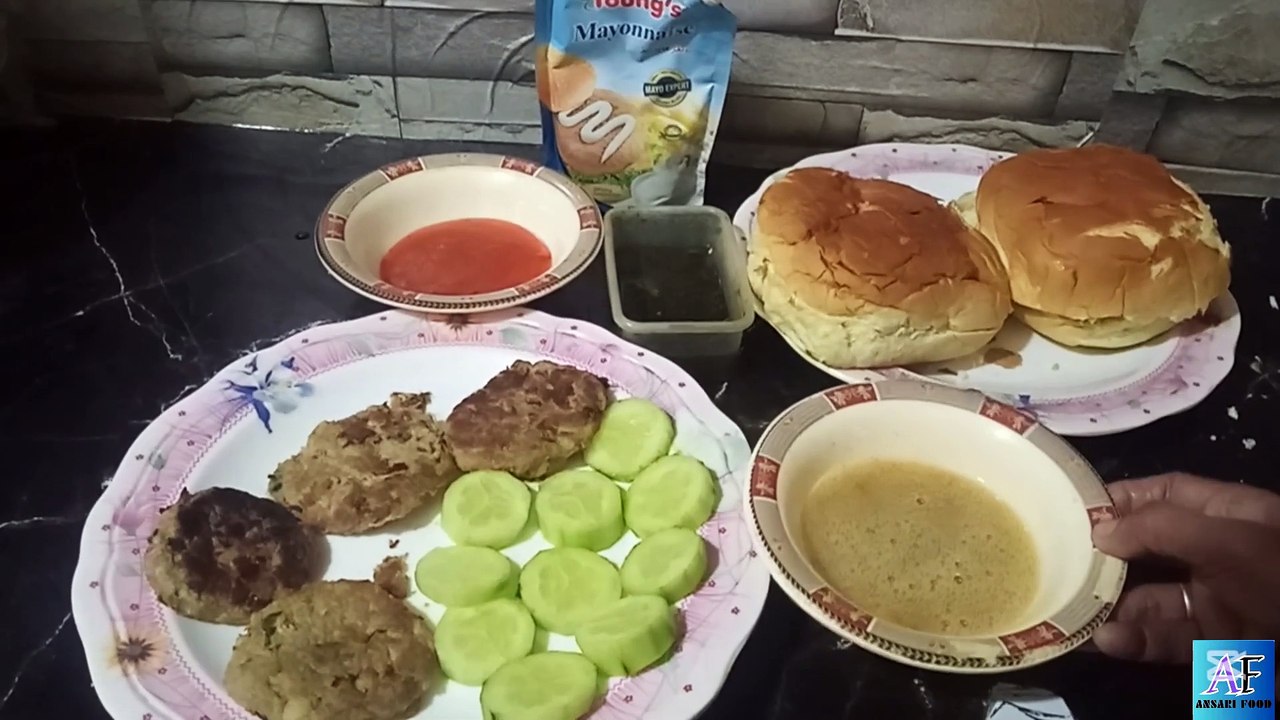 Street Style Andy Wala Karachi Bun Kabab Burger 🍔Recipe by AnsariFoods