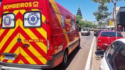 Mulher quebra o punho após tropeçar em calçada da Avenida Brasil