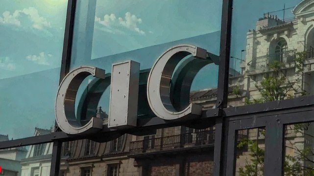 Frais bancaires en 2025 : quelles hausses attendues dans les banques françaises ?