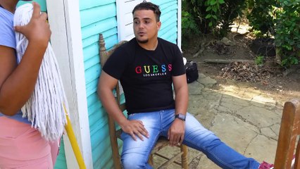 NO SABIA COCINAR Y MIREN LO QUE LE PASo