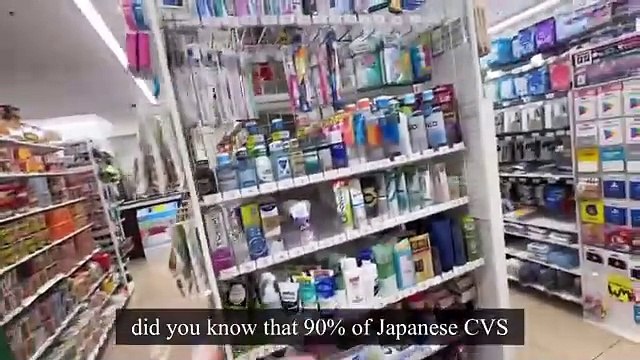JAPANESE CVS ARE UNIQUE! Japanese convenience store | food and shopping 🛍️🇯🇵