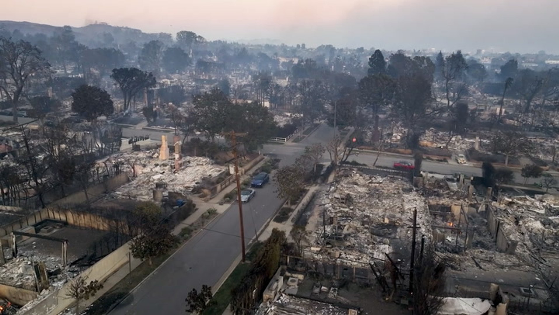 ⁣Celebrities Who Have Lost Homes in the Los Angeles Fires