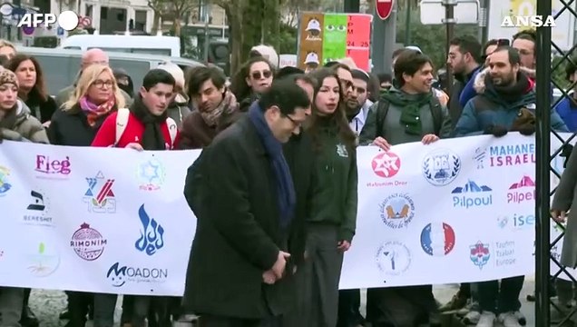 Parigi, dieci anni fa l'attentato all'Hyper Cacher