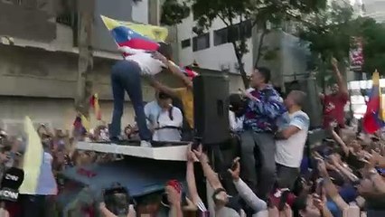 Equipe de Machado diz que ela foi 'libertada' após ser 'retida' na Venezuela