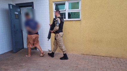 Homem é detido com moto furtada em operação de trânsito da PM