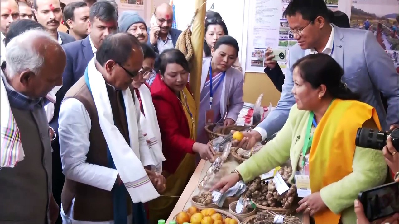 Hn_Ani_Umaiam_Um_Shivraj_Singh_Chauhan_Attends_Golden_Jublee_Celebrations_03-53-35