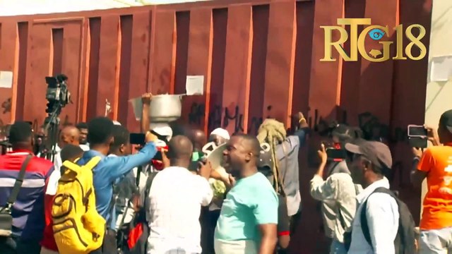 Mouvman pwotestasyon dirijan restoran kominotè yo devan Afè Sosyal