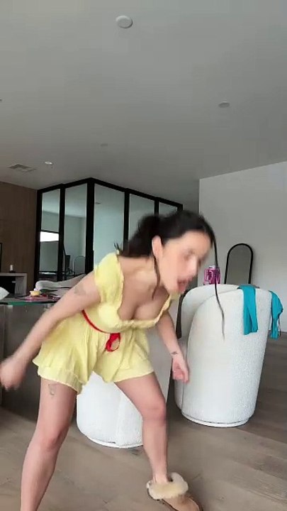 The final squid game  . . . . . #explorepage #explore #viral #reels #fyp #funny #hilarious #jokes #joke #trend #trending #trendingreels #trendingreel #squidgame #challenge #hotdog #hotdogs #sausage