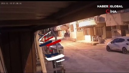 Hatay'da 4 büyüklüğündeki deprem anı böyle görüntülendi!