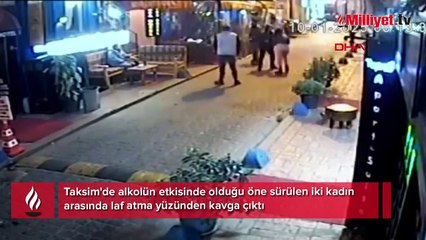 Kadınlar tekme tokat kavga etti! Vatandaş zor ayırdı