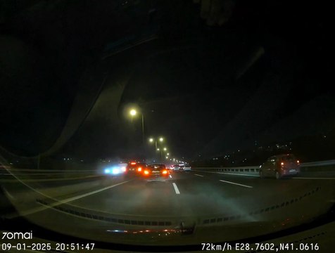 Başakşehir TEM Otoyolu'nda makas atma kazası kamerada