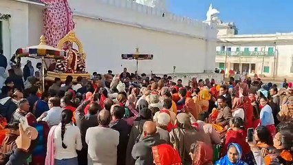 वैकुंठ एकादशी-: पुष्कर में भगवान श्रीरंगनाथ वेणुगोपाल और नए श्रीरंगजी बैकुंठ नाथ के मंदिरों में खुला बैकुंठ द्वार, दर्शनों के लिए उमड़े श्रद्धालु