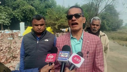 दूषित पानी पिने को मजबूर हैं शहर वासी। गढ़वा शहर का एक रिहाएसी इलाके के लोग दूषित पानी पीने को मजबूर है