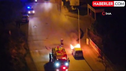 Bilecik'te Park Halindeki Hafif Ticari Araç Yangın Çıkardı