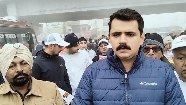 ਮੋਗਾ SSP Ajay Gandhi ਦੀ ਟੀਮ ਨੇ ਨ.ਸ਼ਿਆਂ ਖਿਲਾਫ ਲੋਕਾਂ ਨੂੰ ਜਾਗਰੂਕ ਕਰਨ ਲਈ ਸਾਈਕਲ ਰੈਲੀ ਦਾ ਕੀਤਾ ਆਯੋਜਨ ਸਾਈਕਲ ਰੈਲੀ 'ਚ ਪਹੁੰਚੇ ਪੰਜਾਬੀ ਗਾਇਕ ਸਿੱਪੀ ਗਿੱਲ ਤੇ ਵਿਰਾਸਤ ਸੰਧੂ