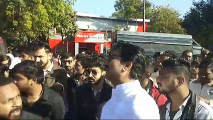 भाजपा पार्षद के घर में घुसकर बेटे को नग्न करने वालो पर मुख्यमंत्री ने सख्त करवाई की दिए निर्देश , तो वही एम आई सी मेंबर ने पुलिस कमिश्नर कार्यालय का किया घेराव ।