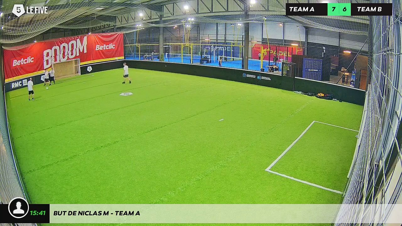 But de Niclas M - Team A