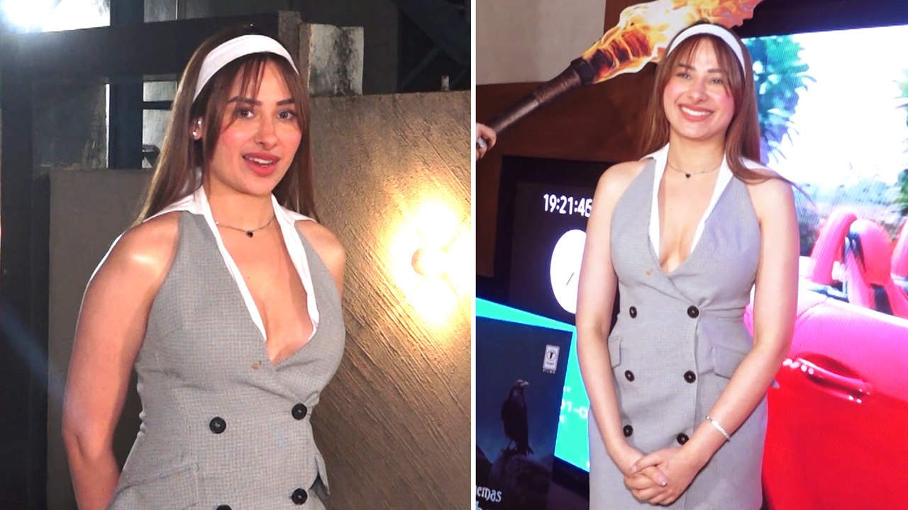 Mahira Sharma Gets Snapped At The T-Series Office In Her Gorgeous Grey Look!