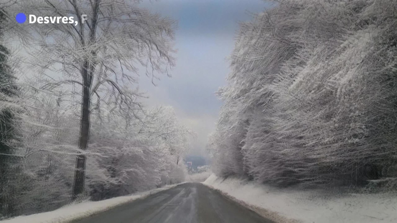 Le Nord et le Pas-de-Calais sous la neige en France, deux morts et des blessés