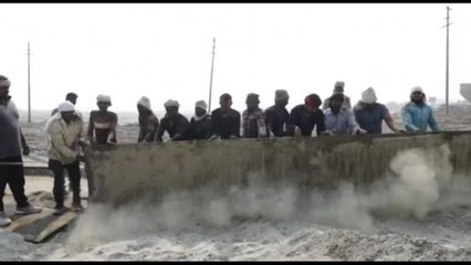 L'India si prepara al Kumbha Mela con 400 milioni di pellegrini