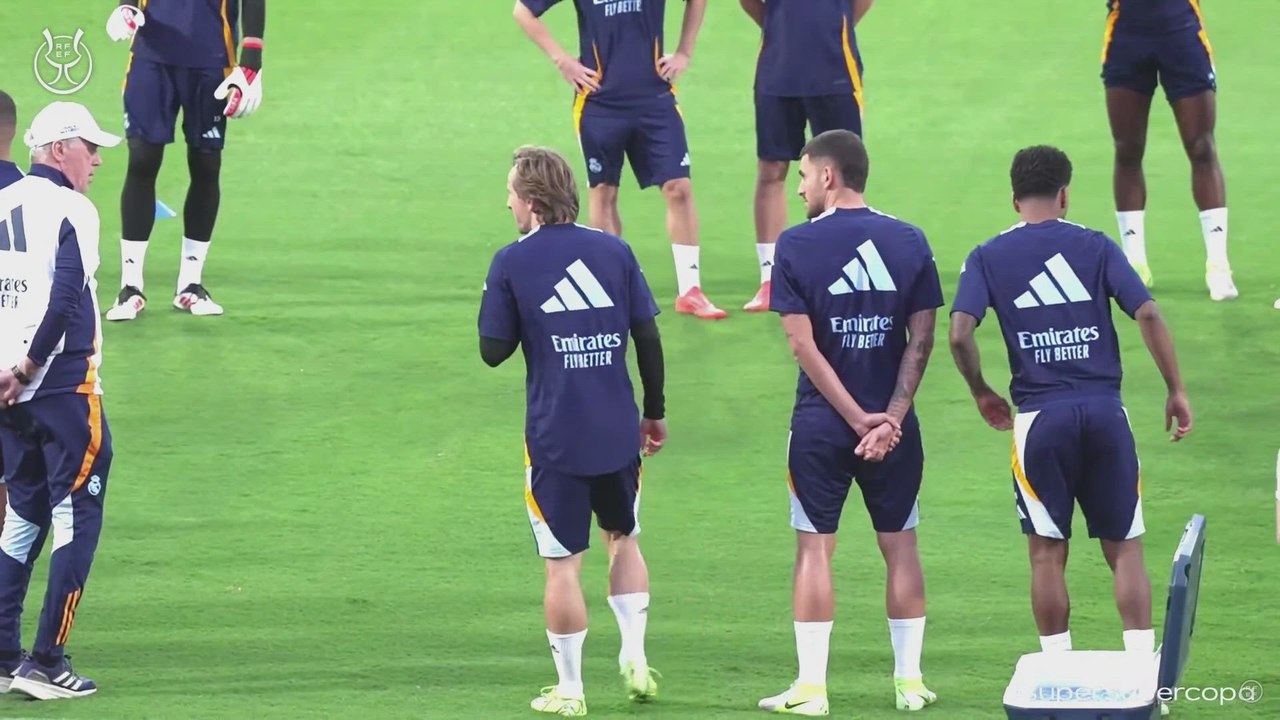 Bellingham no jugaría la final con Flick: vean la cara de Ancelotti y la reacción de Courtois cuando llegó...