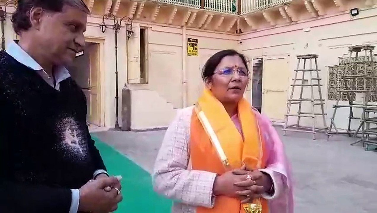 नाथद्वारा : केंद्रीय महिला एवं बाल विकास राज्य मंत्री सावित्री ठाकुर पहुँची नाथद्वारा, किए श्रीनाथजी के दर्शन ।