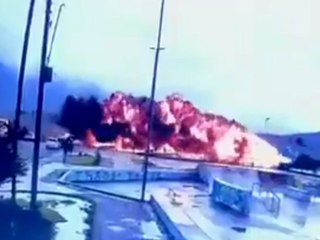 Privatflugzeug explodiert - Familie überlebt das Inferno