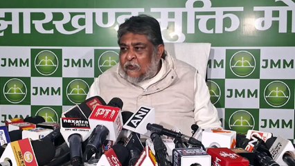 रघुवर दास को झामुमो ने बताया राजनीति का रिटायर्ड हर्ट खिलाड़ी तो कांग्रेस ने कहा अप्रांसगिक  !