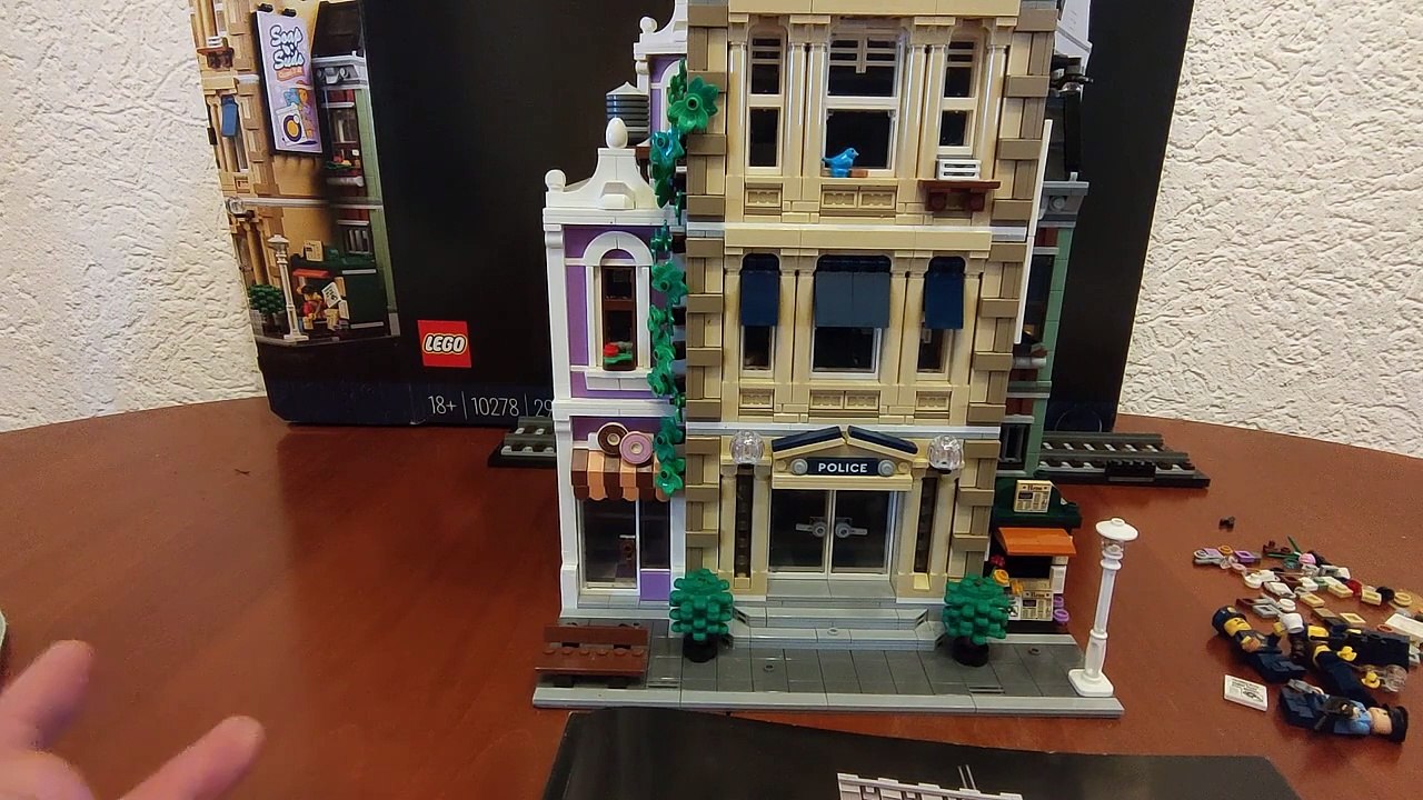 Brick Talk Channel meint _ Hass im Internet , im Bereich Lego. Wer fördert den Hass __