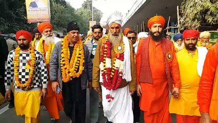 श्री पंचायती अखाड़ा नया उदासीन छावनी प्रवेश यात्रा के जरिये मेले में पहुँची