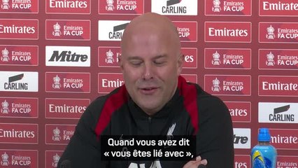 Liverpool - Le Slot réagit aux rumeurs du mercato dont Kvaratskhelia