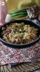 Como cozinhar macarrão instantâneo? receita rápida com carne e cogumelos!