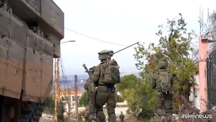 Libano, l'esercito israeliano perlustra dei villaggi nel Sud