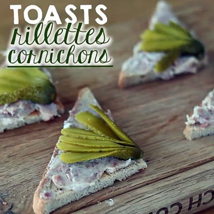 Toast rillettes cornichons