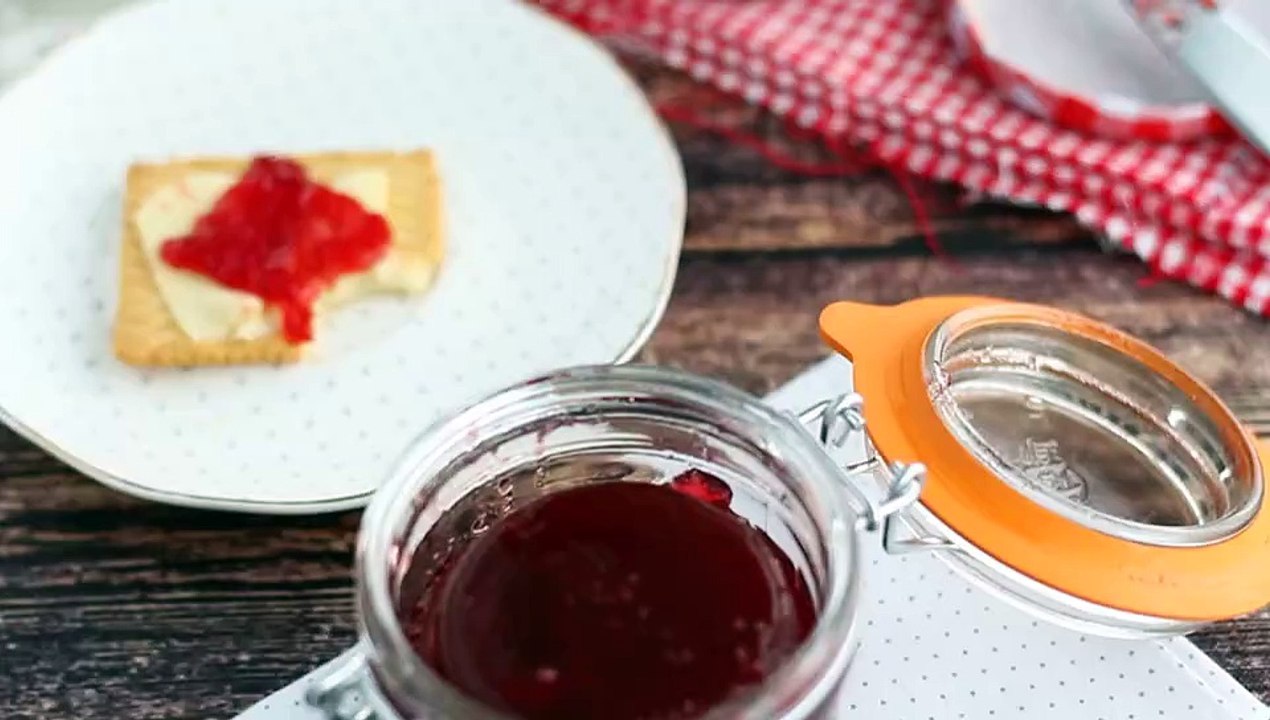 Hausgemachte pflaumenkonfitüre